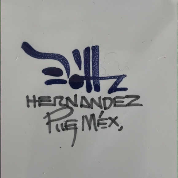 HERNANDEZ Puebla Plate Mexico Talavera Signed Pottery Platter - Picture 8 of 9